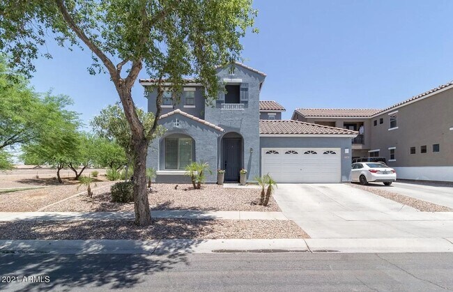 Foto del edificio - Luxurious 5BR Home in Award-Winning Power ...