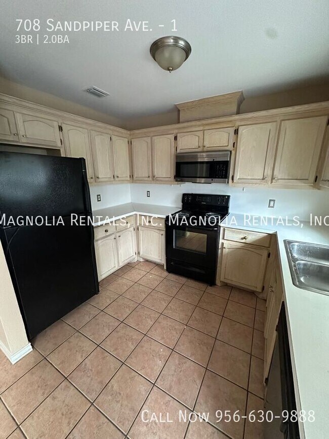 Foto del edificio - 708 Sandpiper Ave