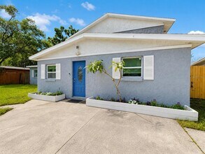 Building Photo - 3415 Grv St Cir
