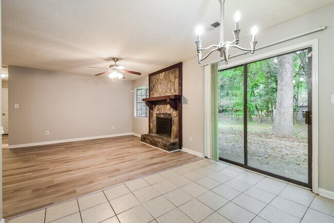 Building Photo - 9288 Knoll Ct
