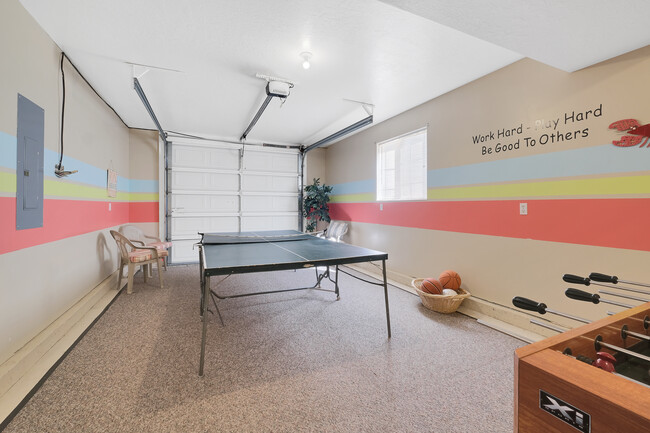 Building Photo - 129 N 100 W
