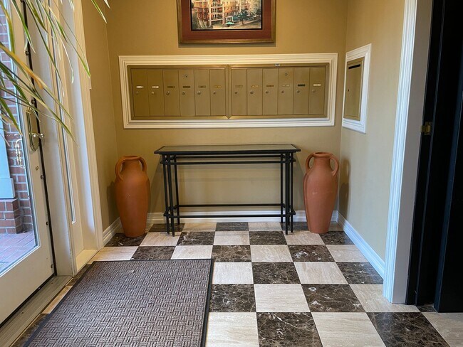 Foto del edificio - This Wonderful Condo in the Trendy NW Portland Area is Located Just a Block off of 23rd in a Secu...
