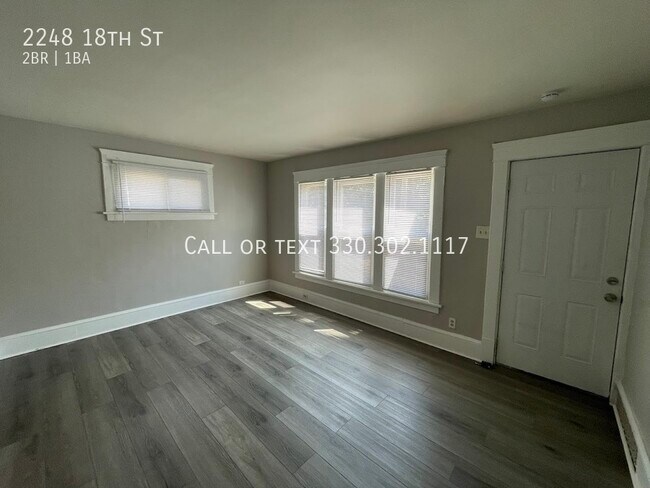 Building Photo - First level two bedroom 1 bathroom duplex ...