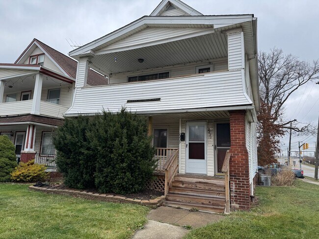 Foto del edificio - 2229 Chesterland Ave