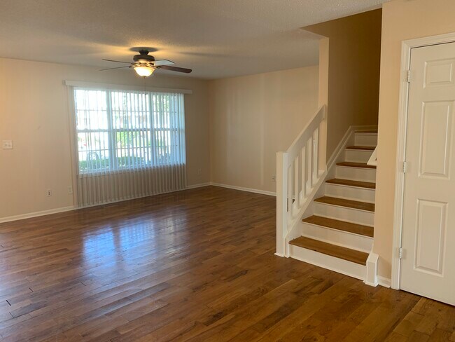 Building Photo - 10920 Kinston Ridge Plz