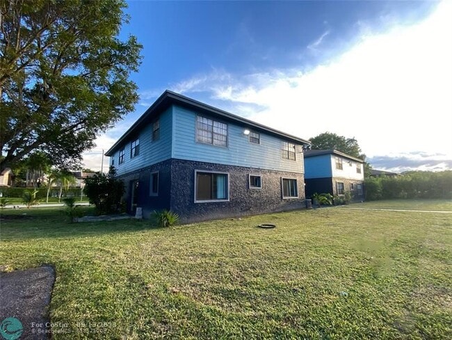 Building Photo - 7723 Tam Oshanter Blvd
