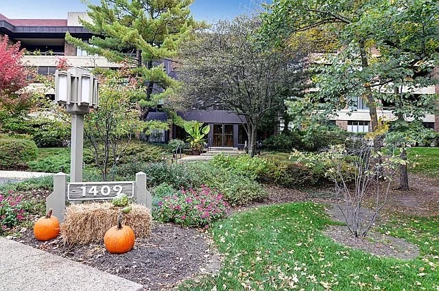 Photo - 1409 Burr Oak Rd Apartment