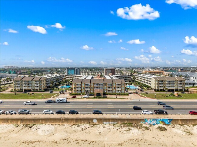 Building Photo - 6300 Seawall Blvd
