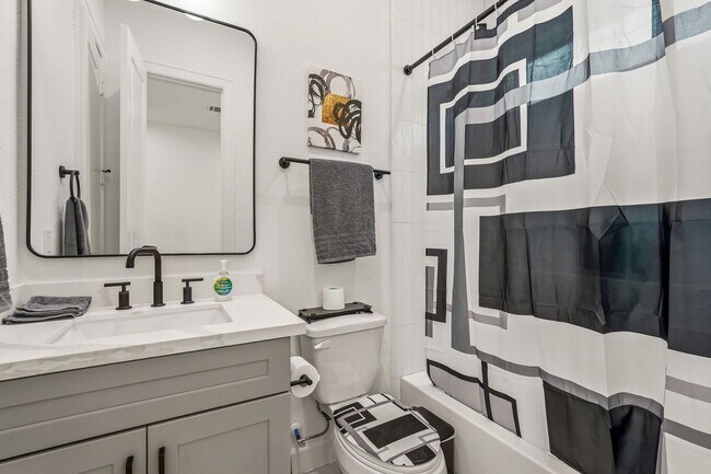 Photo - 6528 Weston St Apartment