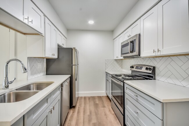 Foto del edificio - 114 E 31st St