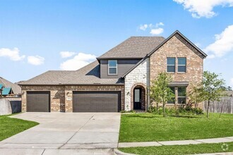 Building Photo - 31214 Gullwing Manor Dr