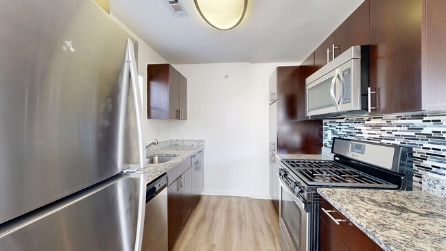 Interior Photo - 14 North