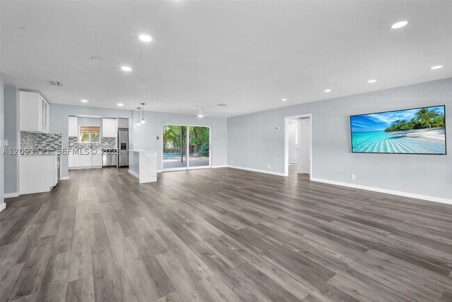 Foto del edificio - 609 N 46th Ave