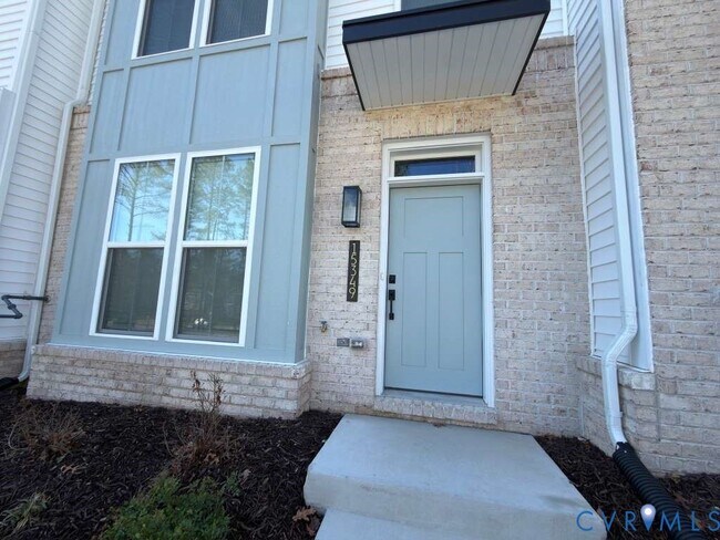 Foto del edificio - 15349 Sunray Wy