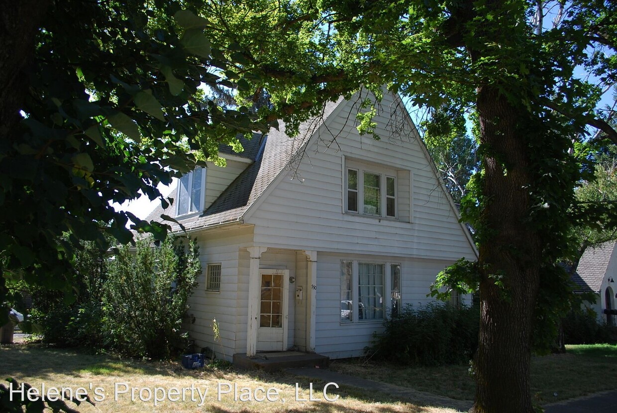 Primary Photo - 4 br, 2 bath House - 530 NE Maple Street