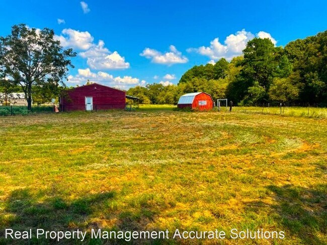Building Photo - 3 br, 1.5 bath House - 2341 County Road 3412