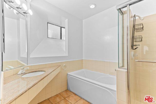 Foto principal - 2148 Veteran Ave