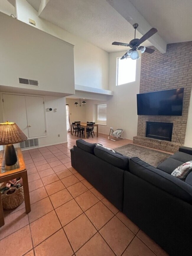 Foto del edificio - Great 3 bedroom 2 bath home!
