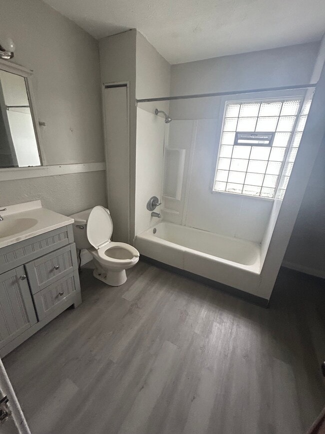 Photo - 9520 Marah Ave House