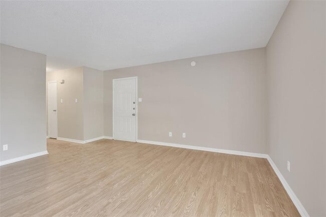 Building Photo - 1300 Baker Ave