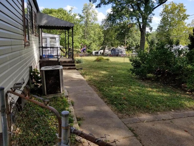 Foto del edificio - 8854 Harold Dr