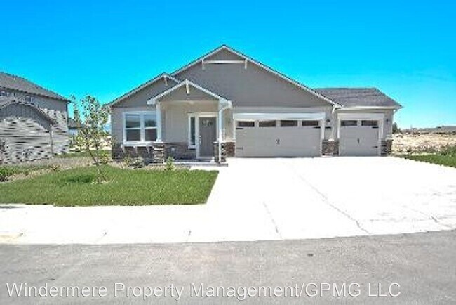 Building Photo - 3 br, 2 bath House - 6816 S. Silver Spur Wy.