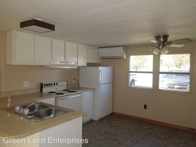 Foto del edificio - 13588 Dunnings Hwy