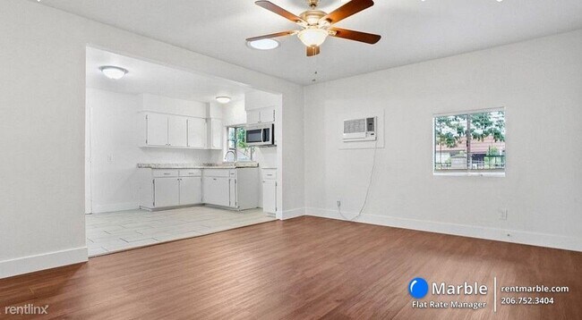 Building Photo - 2 br, 1 bath House - 513 E Heather St