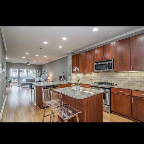 Foto del edificio - 4319 Bowser Ave