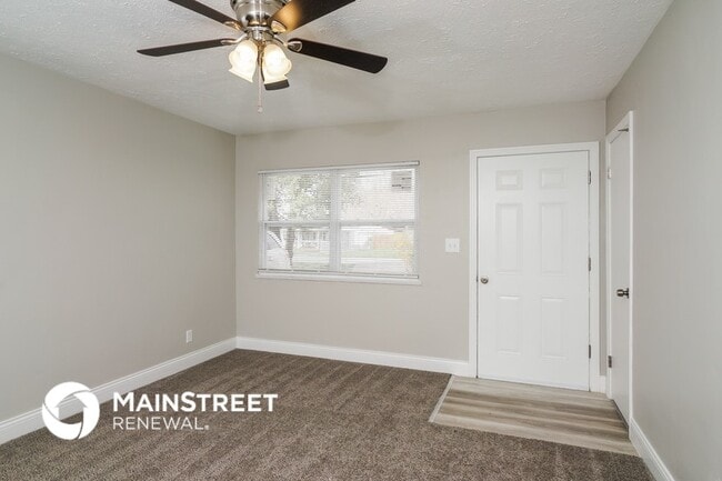 Building Photo - 9613 El Prado St