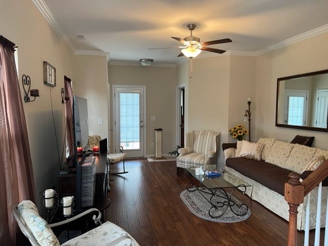 Living Room - 120 Bergen Dr