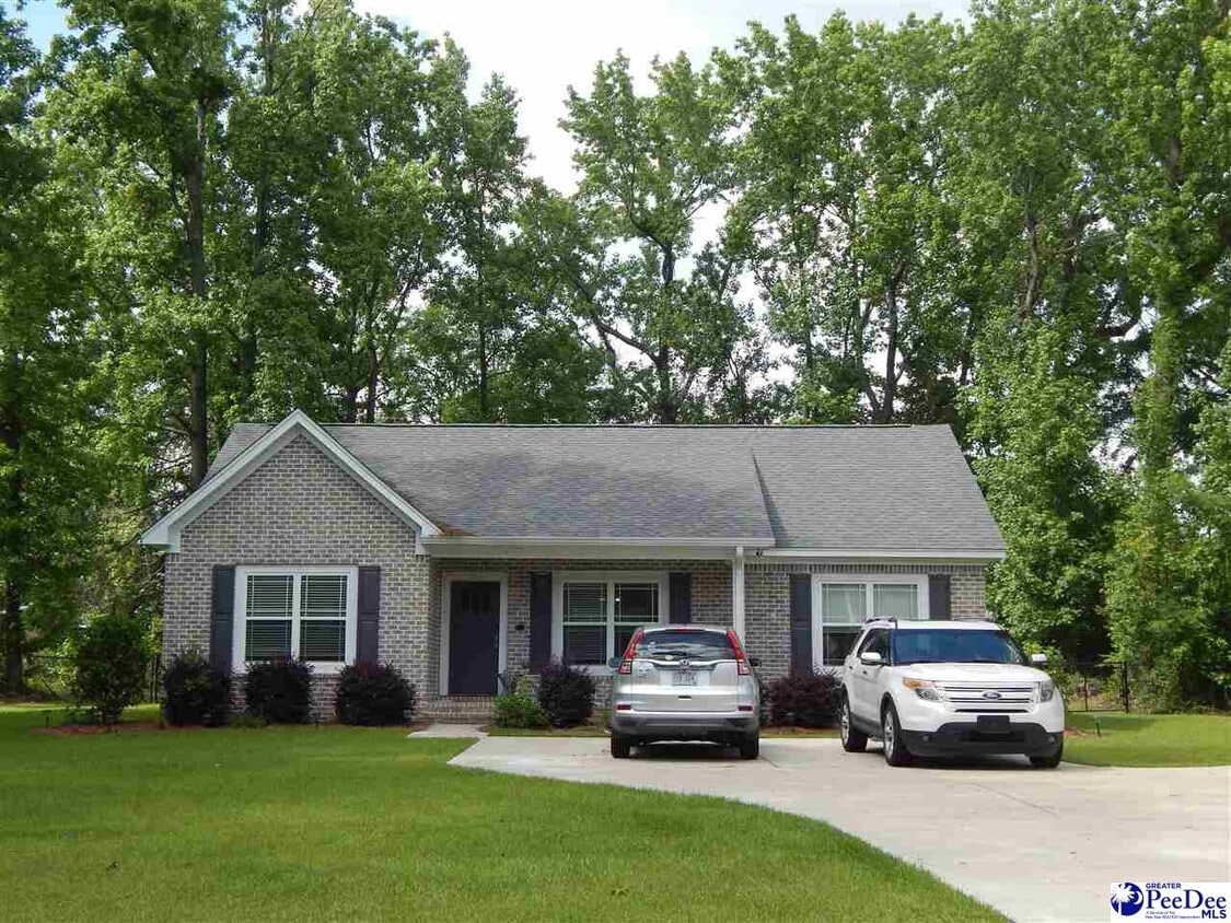 Primary Photo - 154 N Lakewood Dr