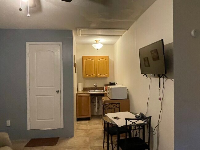 Building Photo - 1899 NW 15th Ave