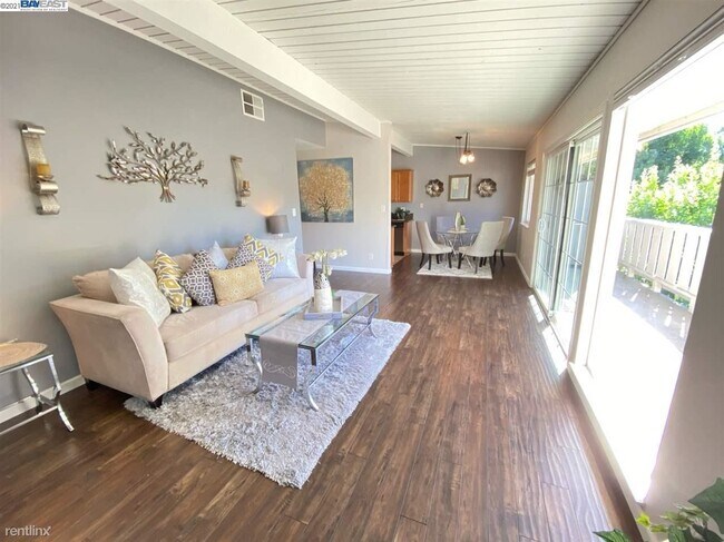 Foto del edificio - 2 br, 2 bath Condo - 845 Division St
