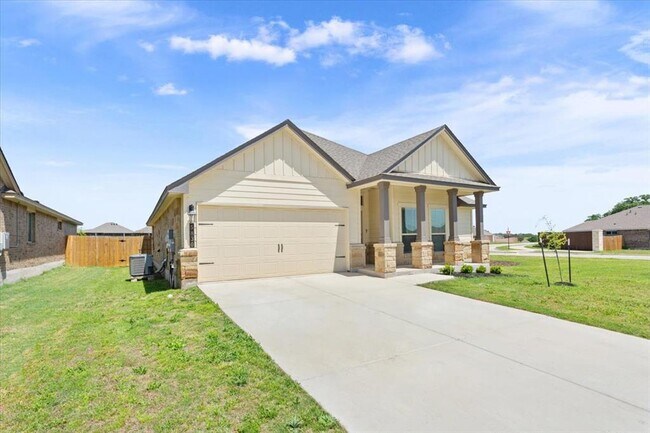 Foto del edificio - 5830 Copano Rd