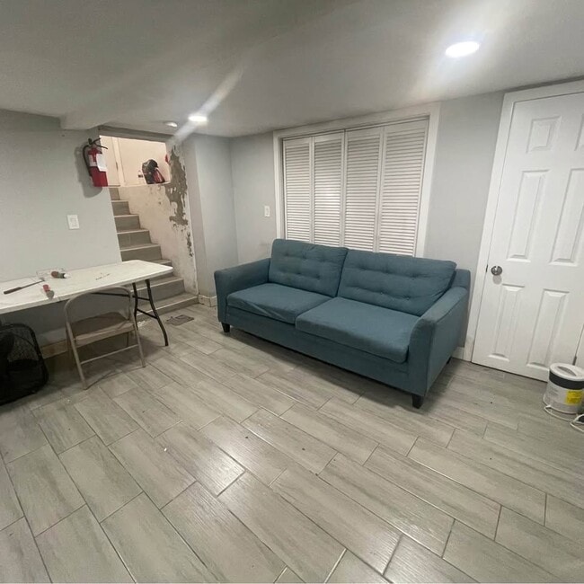 Building Photo - 153 Ripley Pl