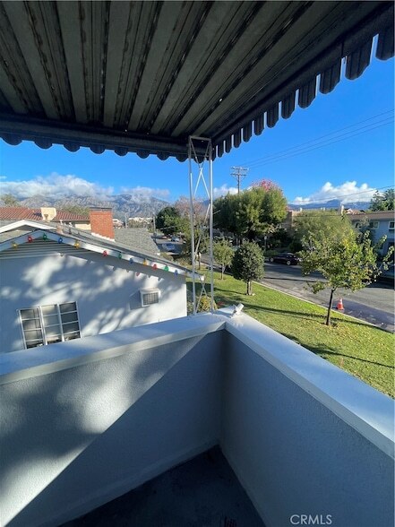 Building Photo - 821 La Cadena Ave