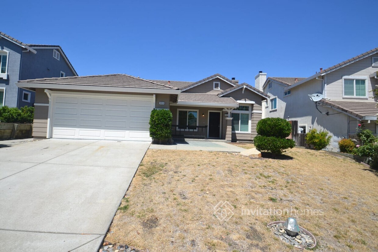 Primary Photo - 5016 Mesa Ridge Dr