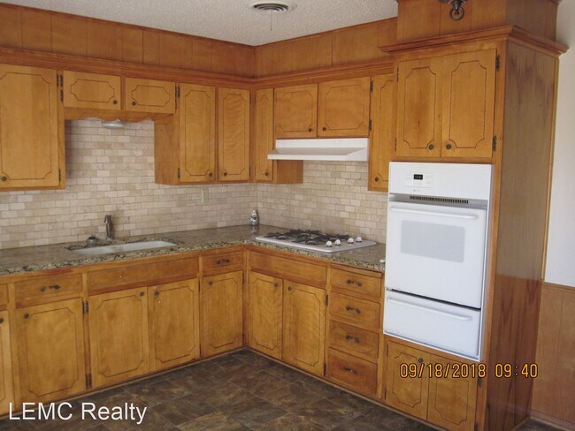 Building Photo - 4 br, 2.5 bath House - 516 Ramada Trail