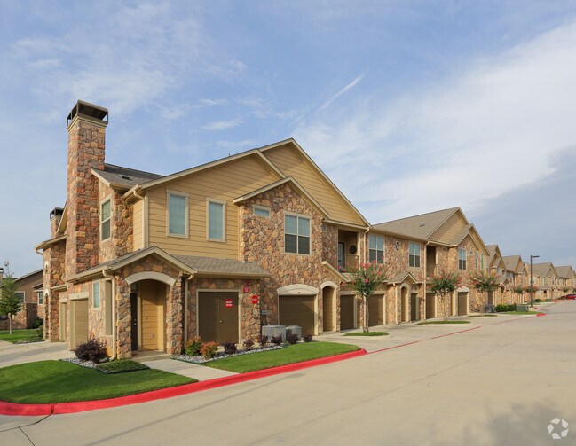 Mansions at Sunset Ridge Rentals Carrollton, TX