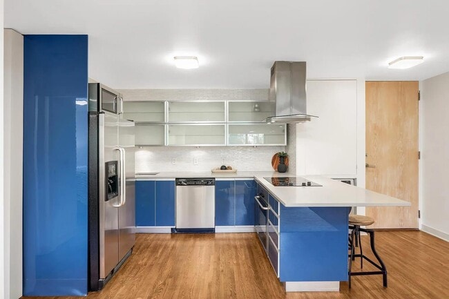 Foto del edificio - 2928 Dean Pkwy