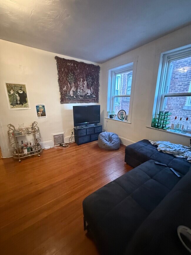 Foto del edificio - 71 S Huntington Ave