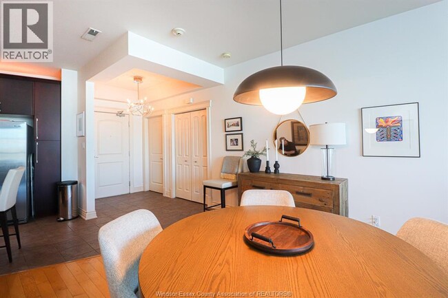 Photo du bâtiment - 1225 Riverside Dr W