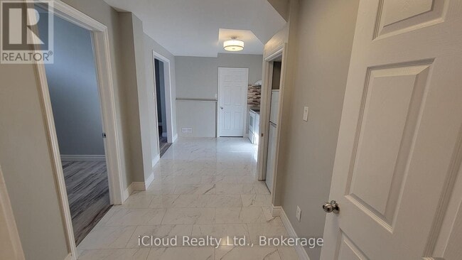 Building Photo - 296 Hickling Trail