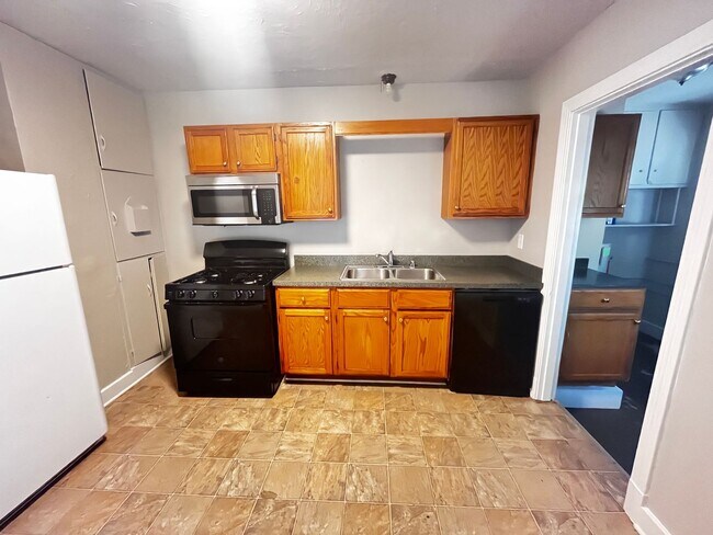 Foto del edificio - A Nice 2 Bedroom Home Near Church Hills Downs
