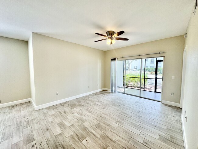 Foto del edificio - ** FAIRWAY PRESERVE ** 2 BED / 2 BATH COND...