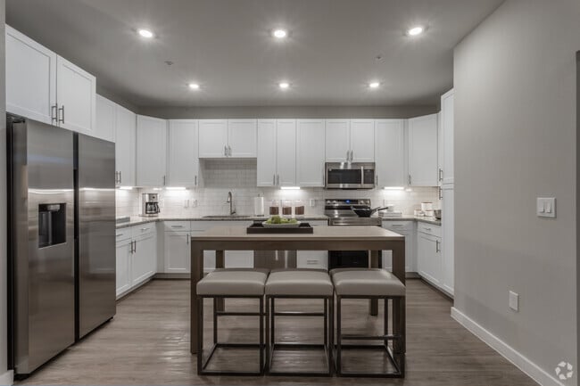 2BR, 1.5BA - 1,072SF - Kitchen - Territory at 2920