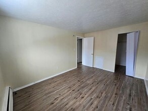 Building Photo - 14815 Euclid Ave