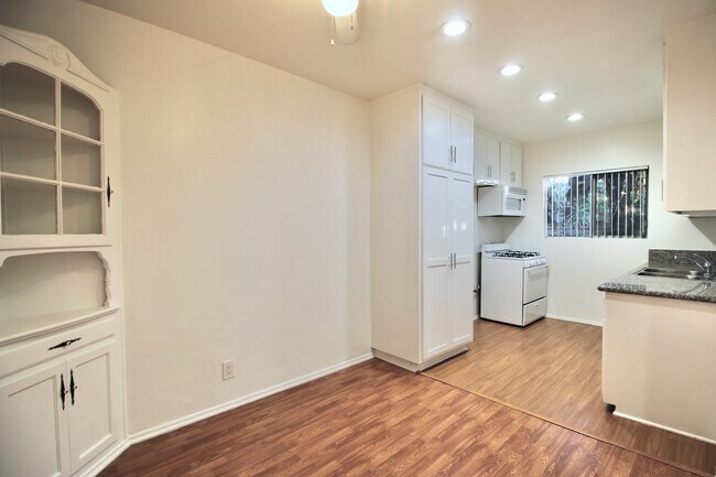 Foto del edificio - 3815 W Verdugo Ave
