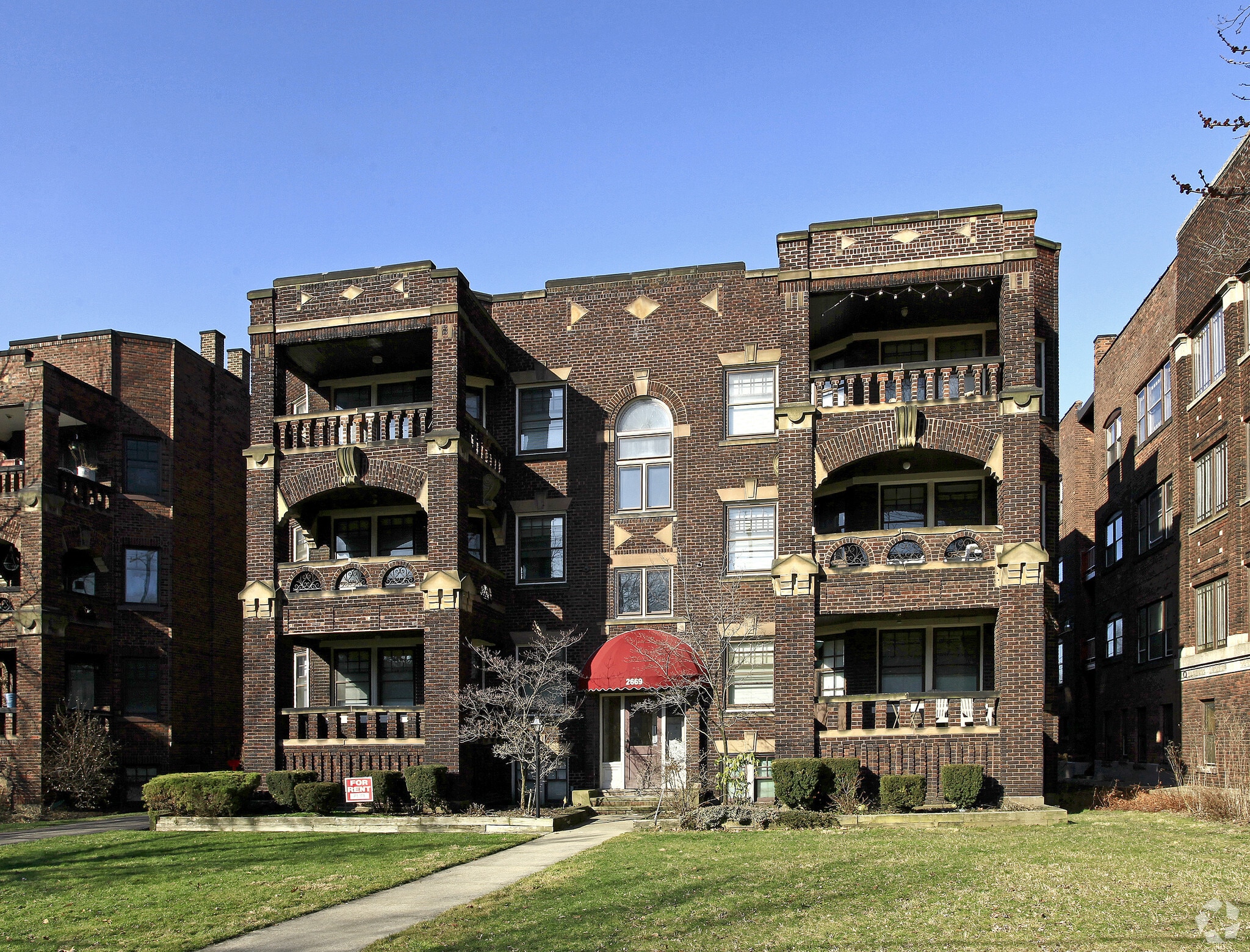 2669 Euclid Heights Blvd Cleveland, OH 44106 – photo 1